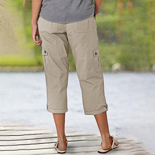Pantalon cargo capri avec ceinture et plis au bas et plusieurs poches