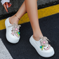 Chaussons respirants pour femmes avec décoration florale